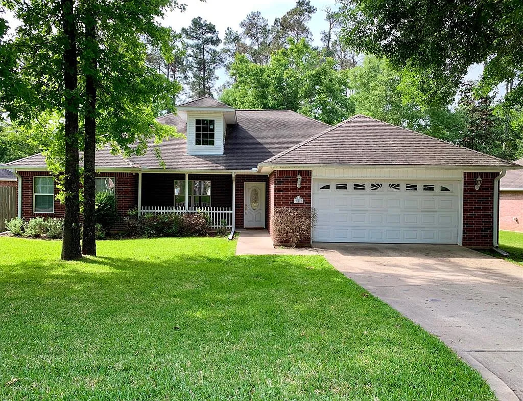 929 Village Gate